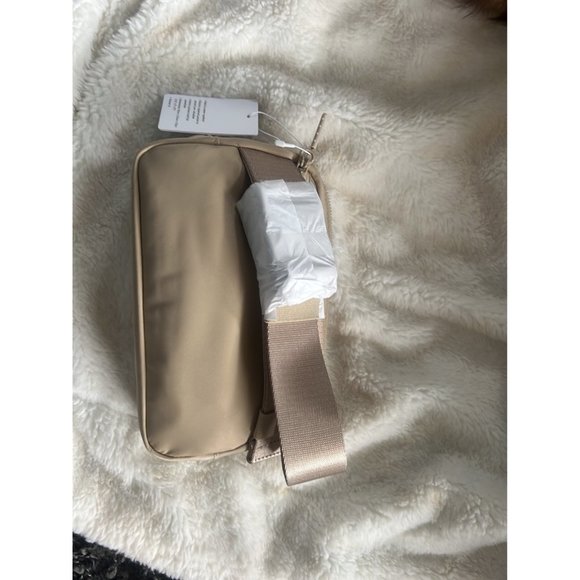 Lululemon everywhere belt bag trench/white opal - Picture 2 of 3